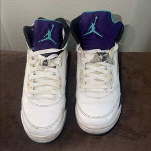 Jordan retro five OG grapes size 6.5Y
